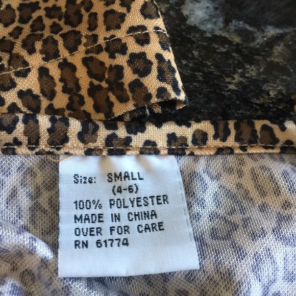 Leopard PJ with Robe - Picture 5 of 5